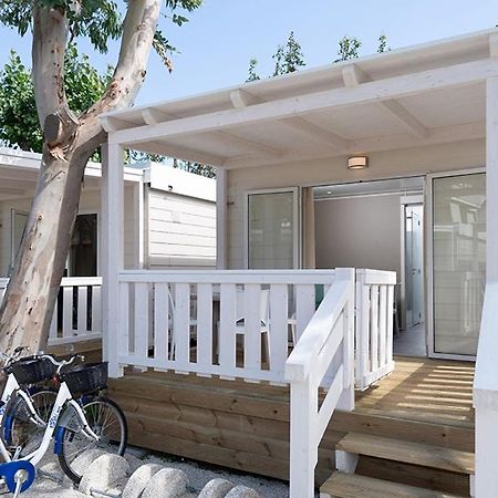 Camping & Village Eucaliptus Алба Адриатика Екстериор снимка