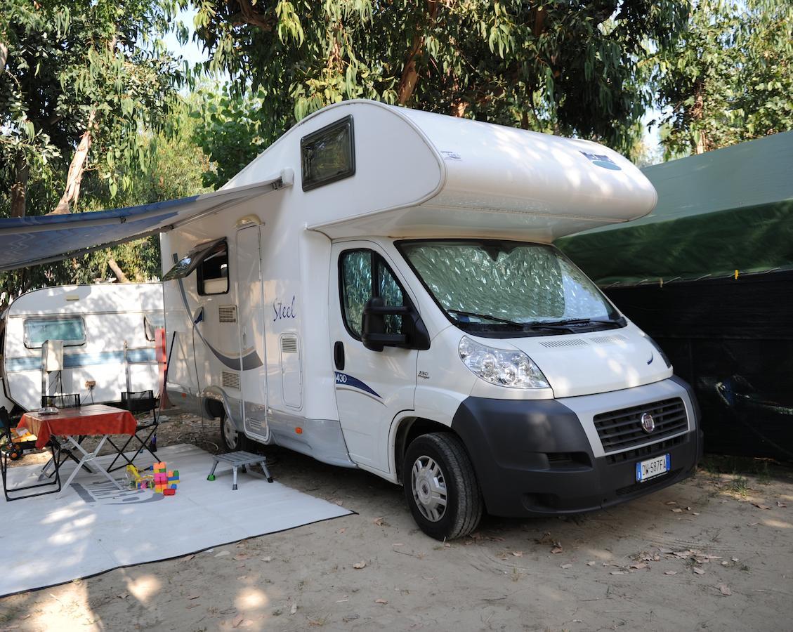 Camping & Village Eucaliptus Алба Адриатика Екстериор снимка