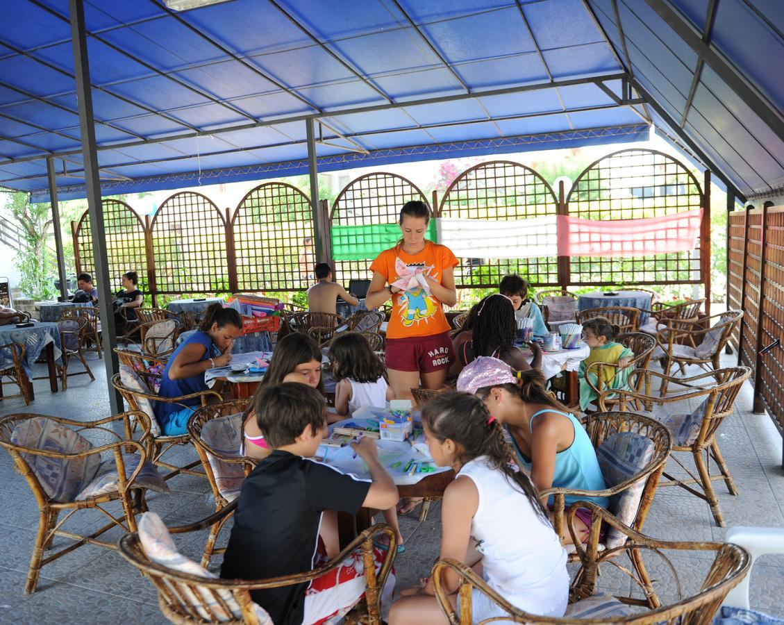 Camping & Village Eucaliptus Алба Адриатика Екстериор снимка