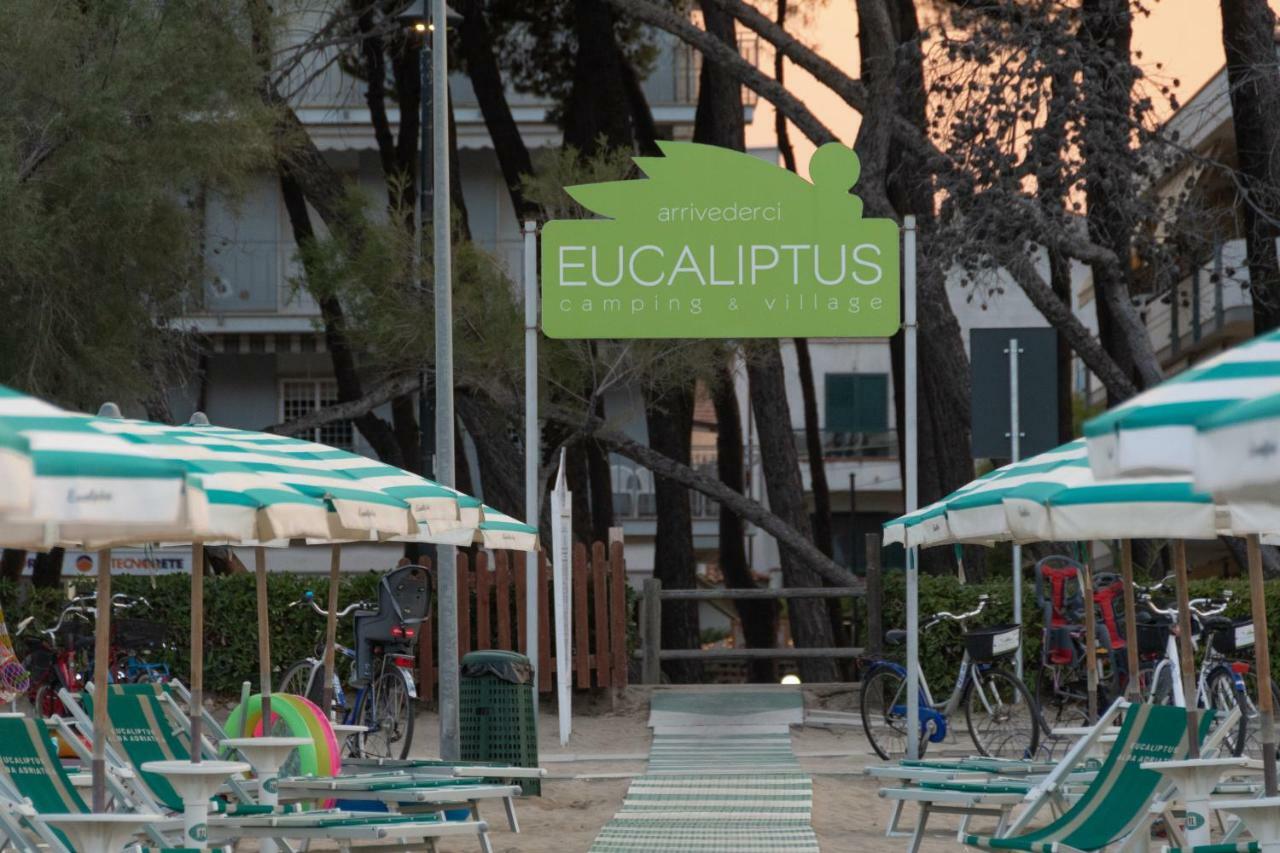 Camping & Village Eucaliptus Алба Адриатика Екстериор снимка